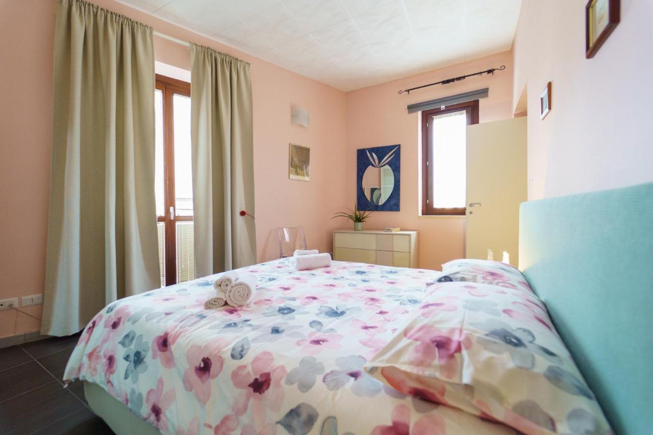Siracusa Comfy & Central Apartment With Terrace Syracuse ภายนอก รูปภาพ